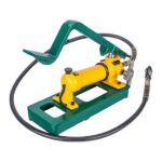 0007138_10000-psi-hydraulic-foot-pump-0615k-cc-oil-reservoir