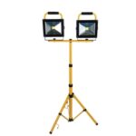 0009521_handheld-adjustable-led-work-light-20w-battery-powered
